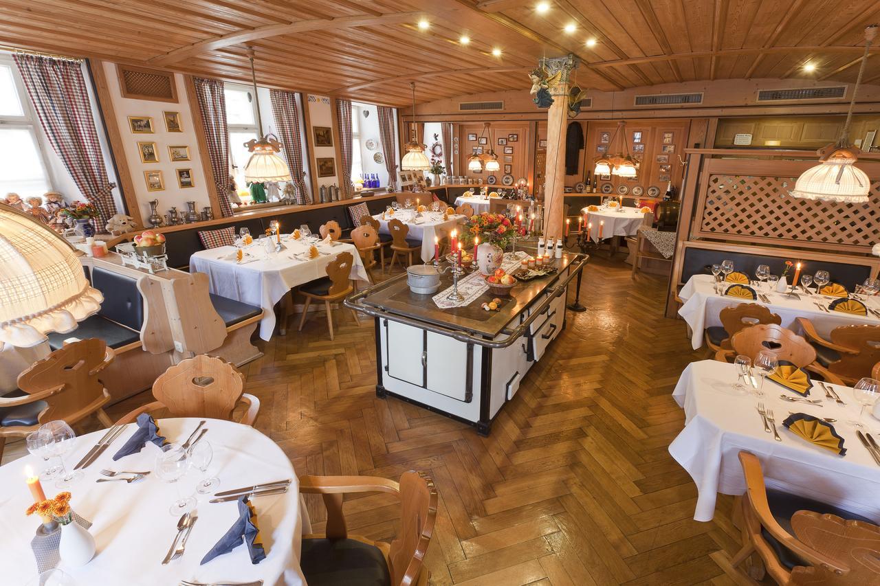 Kaiserhof Hotel Sonne Noerdlingen Ngoại thất bức ảnh