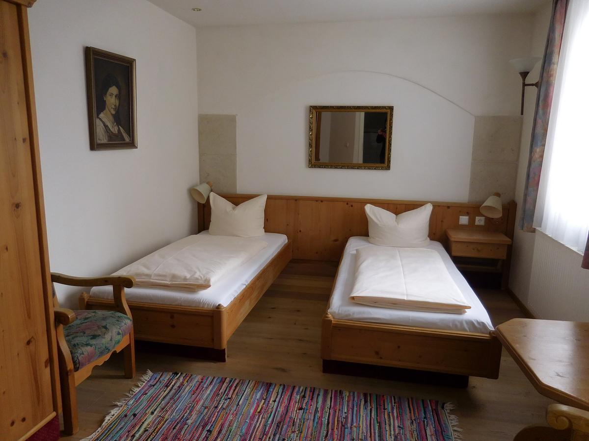 Kaiserhof Hotel Sonne Noerdlingen Ngoại thất bức ảnh