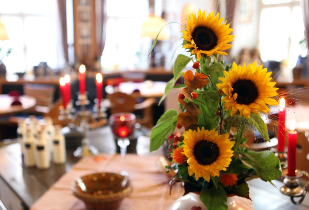 Kaiserhof Hotel Sonne Noerdlingen Ngoại thất bức ảnh